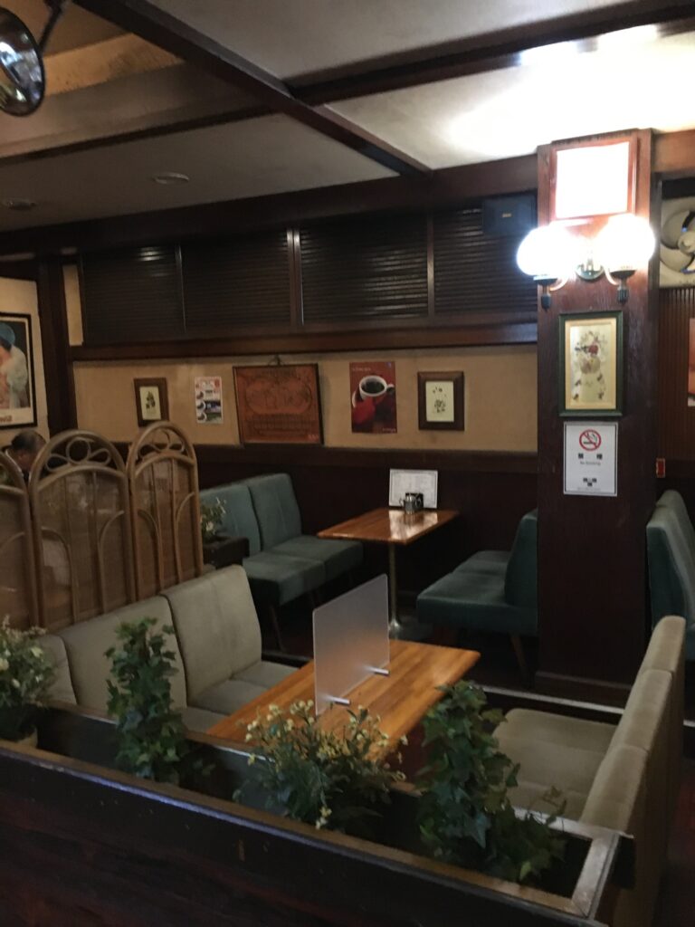 純喫茶田園の店内風景