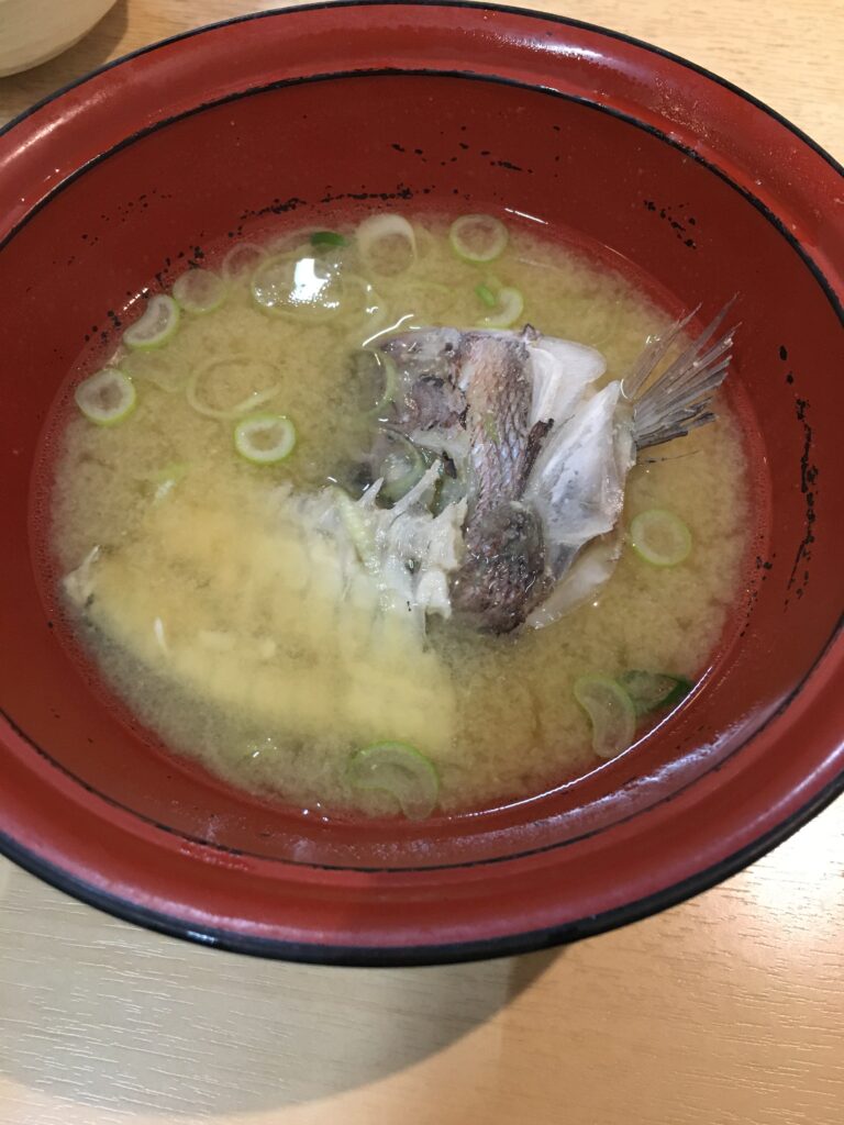 居酒屋であら汁