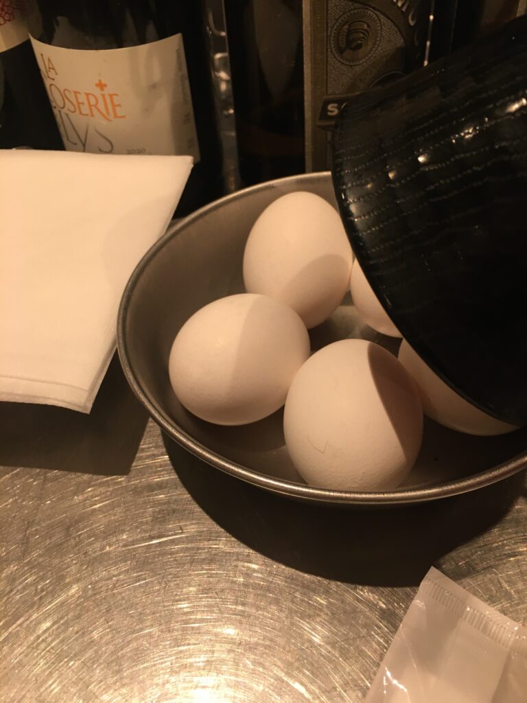 生卵食べ放題 新宿WAIGAYAハンバーグランチ生卵食べ放題