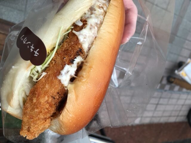 コッペパンチキンカツ