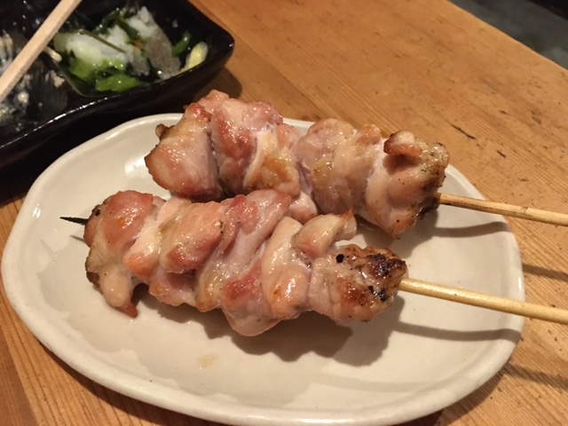 人気の焼き鳥店 道しるべ焼き鳥