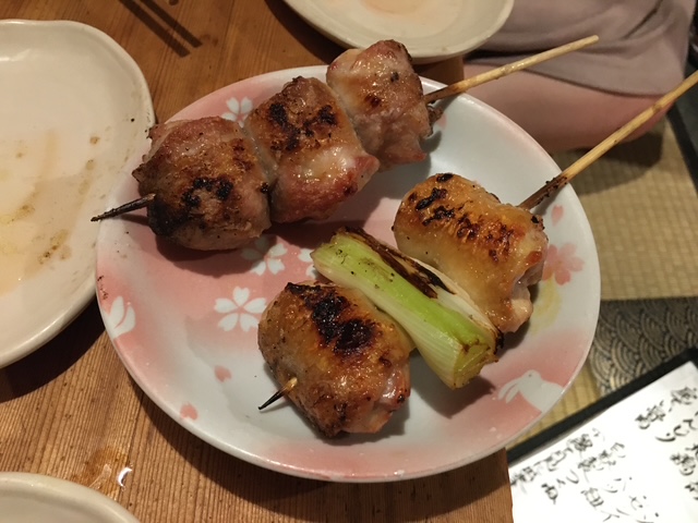 歌舞伎町の人気の居酒屋 道しるべの焼き鳥美味しい
