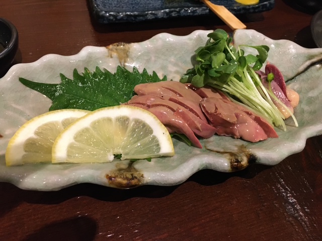 八王子北口焼き鳥屋翔太朗で鶏刺し