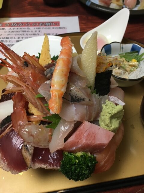 大漁丼 関東デカ盛り海鮮丼