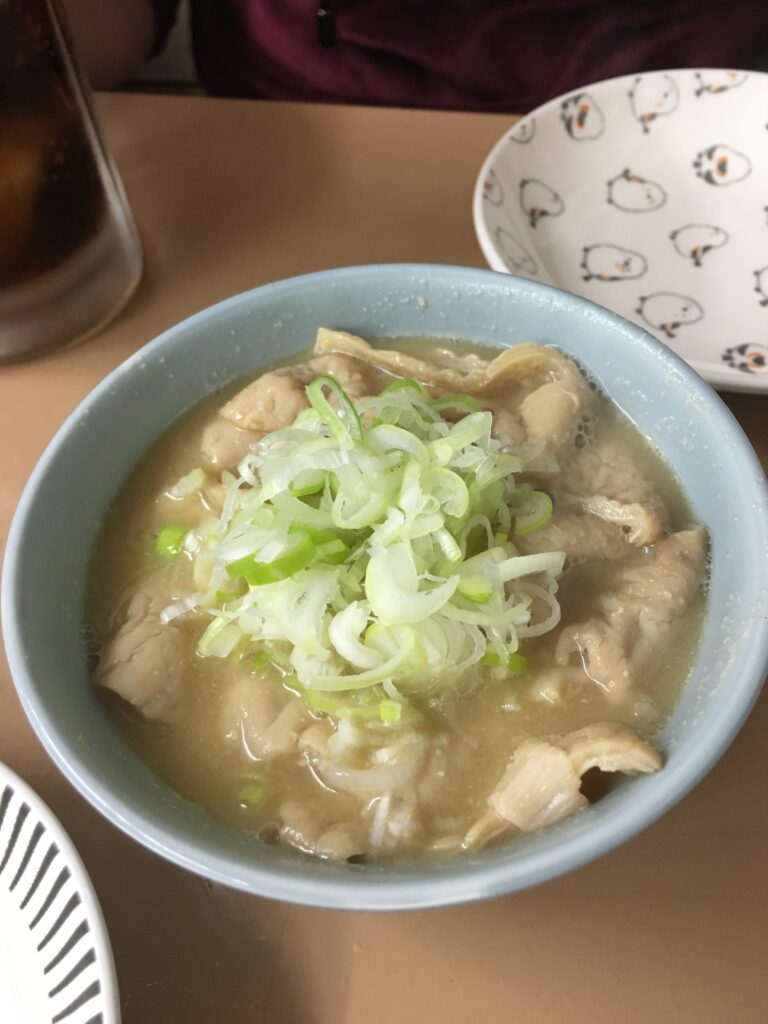 もつ煮込み もつ焼き 有楽町 ガード下