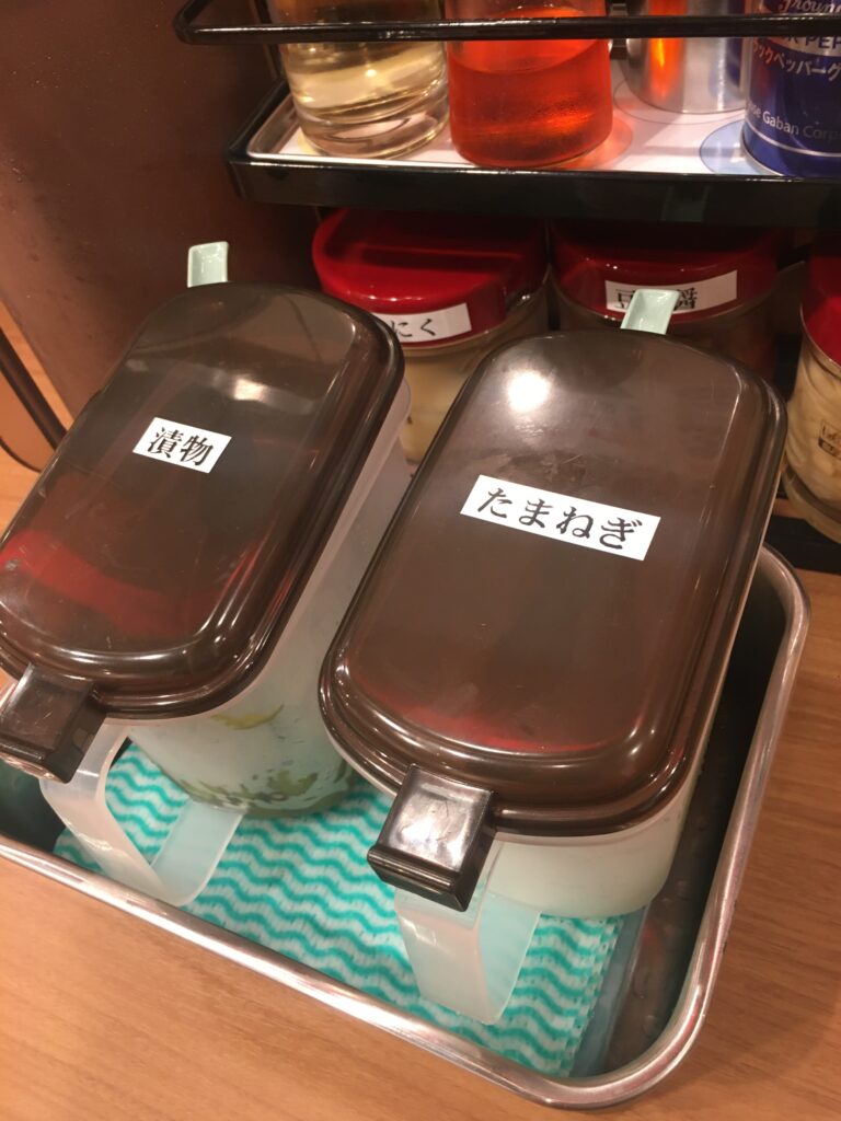横浜家系ラーメン 町田商店 四谷麹町店3