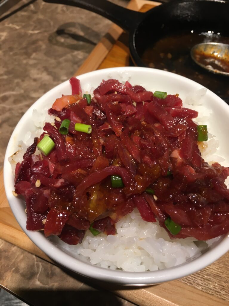 USHIHACHI Akihabara's lunch raw yukhoe