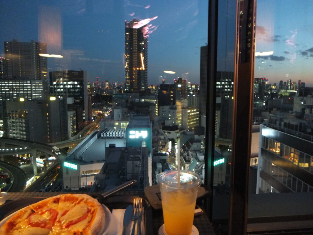 池袋で景色の良いカフェ