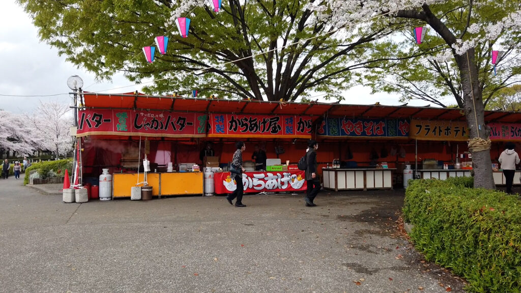 群馬県館林の花見エリアの出店