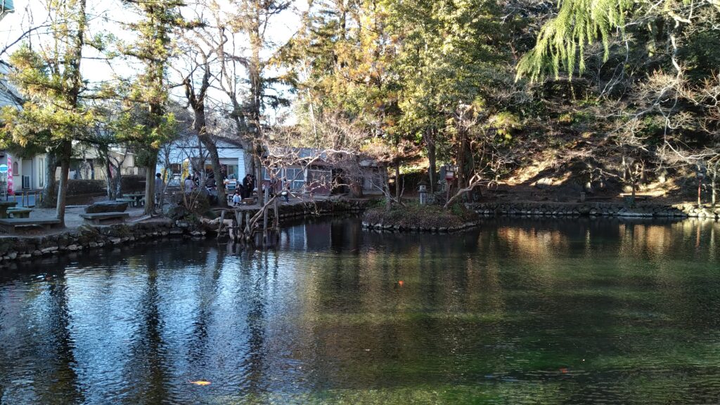 栃木県佐野市にある湧水の綺麗な場所
