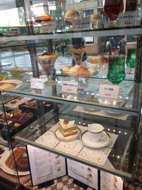 池袋駅前のレトロ喫茶店