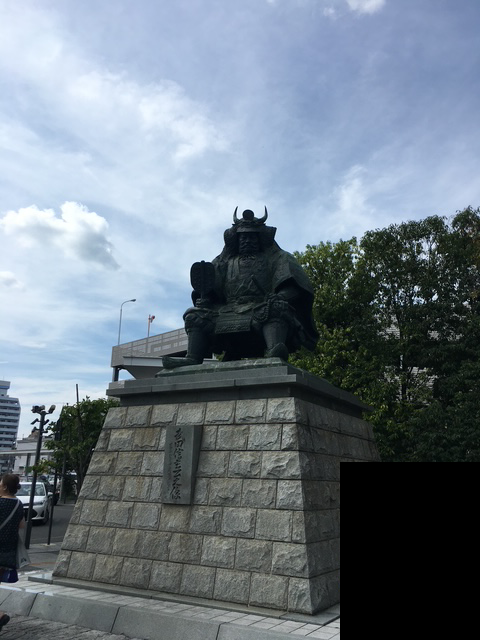 武田信玄の像 山梨県甲府駅前