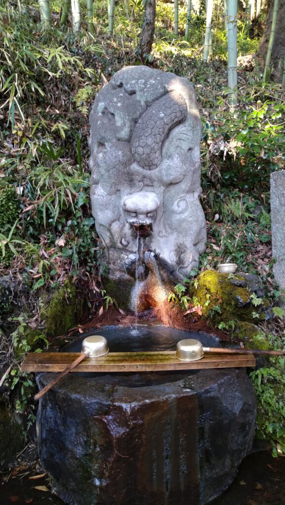 出流原弁天池