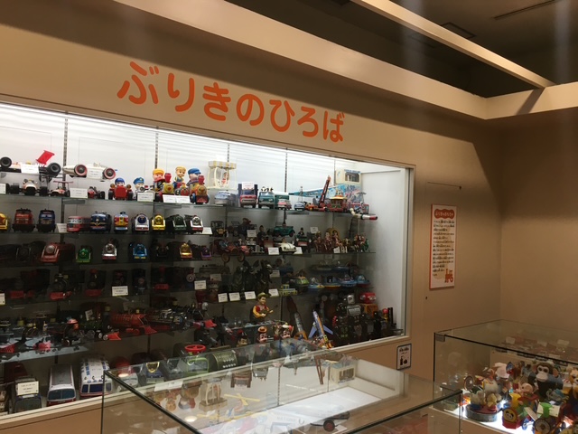 昔のブリキの玩具